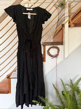 Women's Black High-Low Tie-Front Ruffle Dress